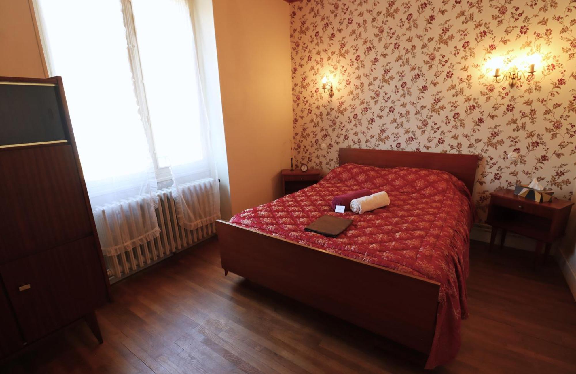 Location De Chambres Bienvenue Chez Meme Treigny Exterior foto